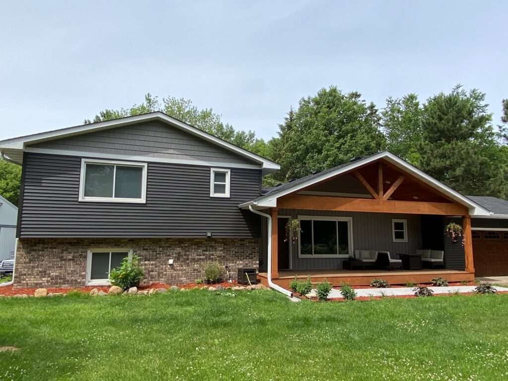 What Message Is Your Siding Sending to your Maple Grove Neighbors?